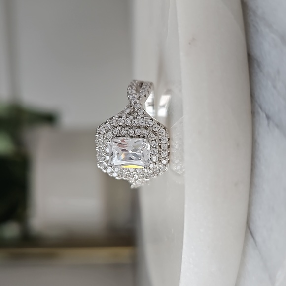 Classic Style ring, solid 925 Sterling Silver Charmed Aroma - Picture 1 of 4